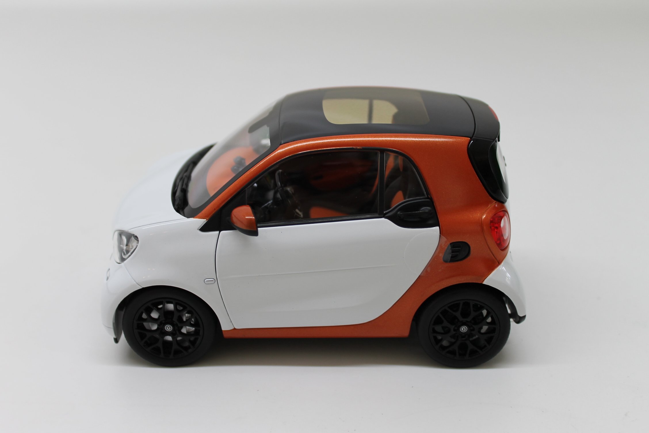 Smart ForTwo 453 Coupe 2015 model car 1: 18 Norev S.A. Collector's